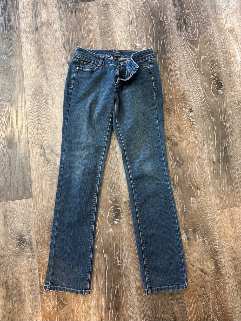 White House Black Market Women’s Dark Blue Straight-Leg Jeans